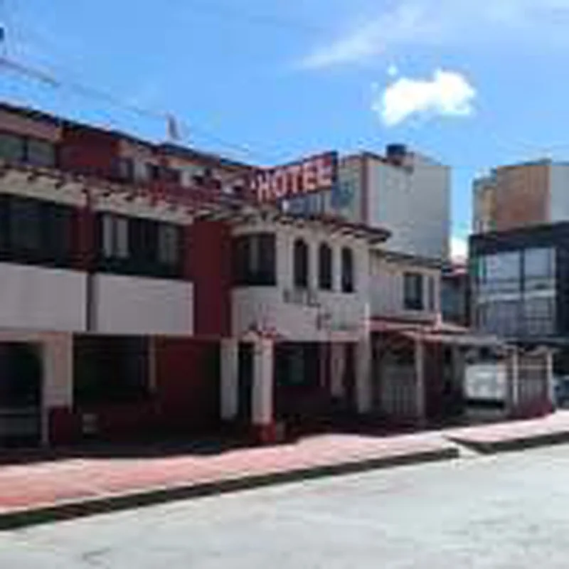 Fachada lateral Hotel Las Orquídeas